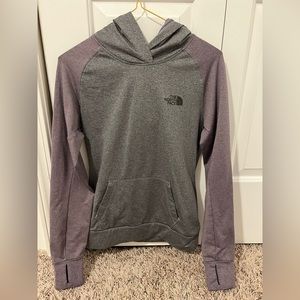 The North Face Woman’s Hoodie, Xs